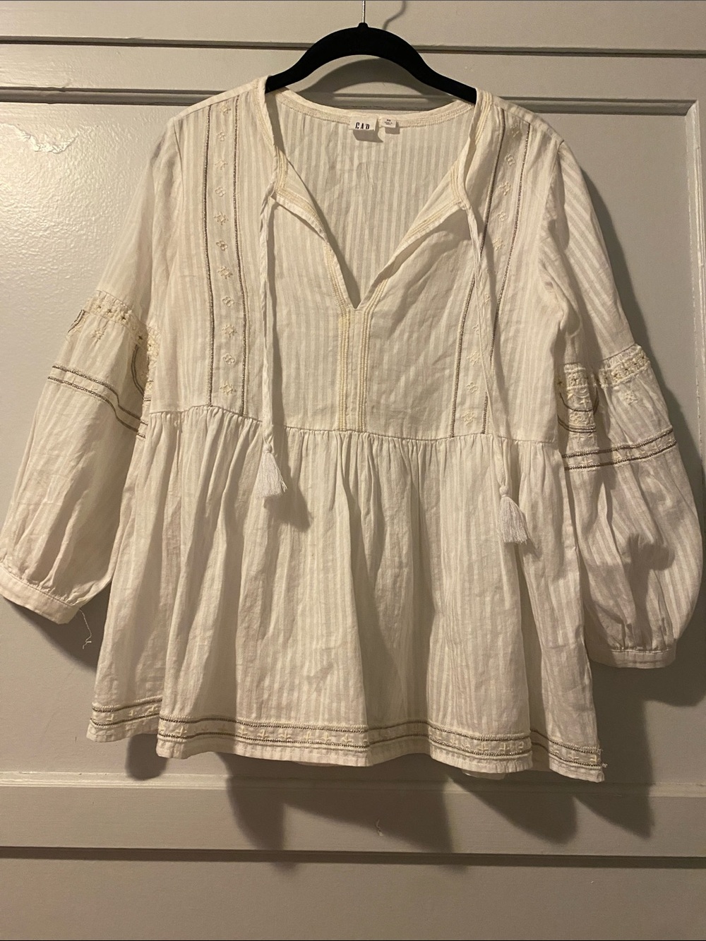 GAP White Cotton Peasant Tunic with Tassels - size XS